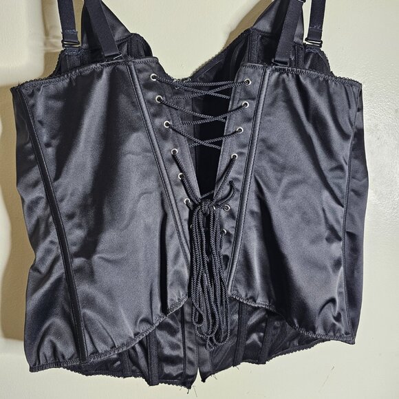 TORRID Black Satin Cat Hook Front Bustier Size 2x - Picture 6 of 7